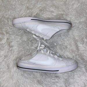 Women Nike Court Legacy Mules